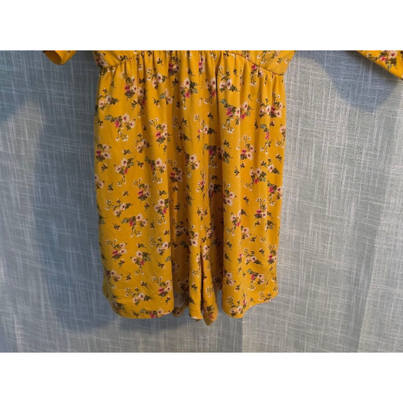 Women's Windsor Romper Size M‎ Yellow Floral - Picture 3 of 8